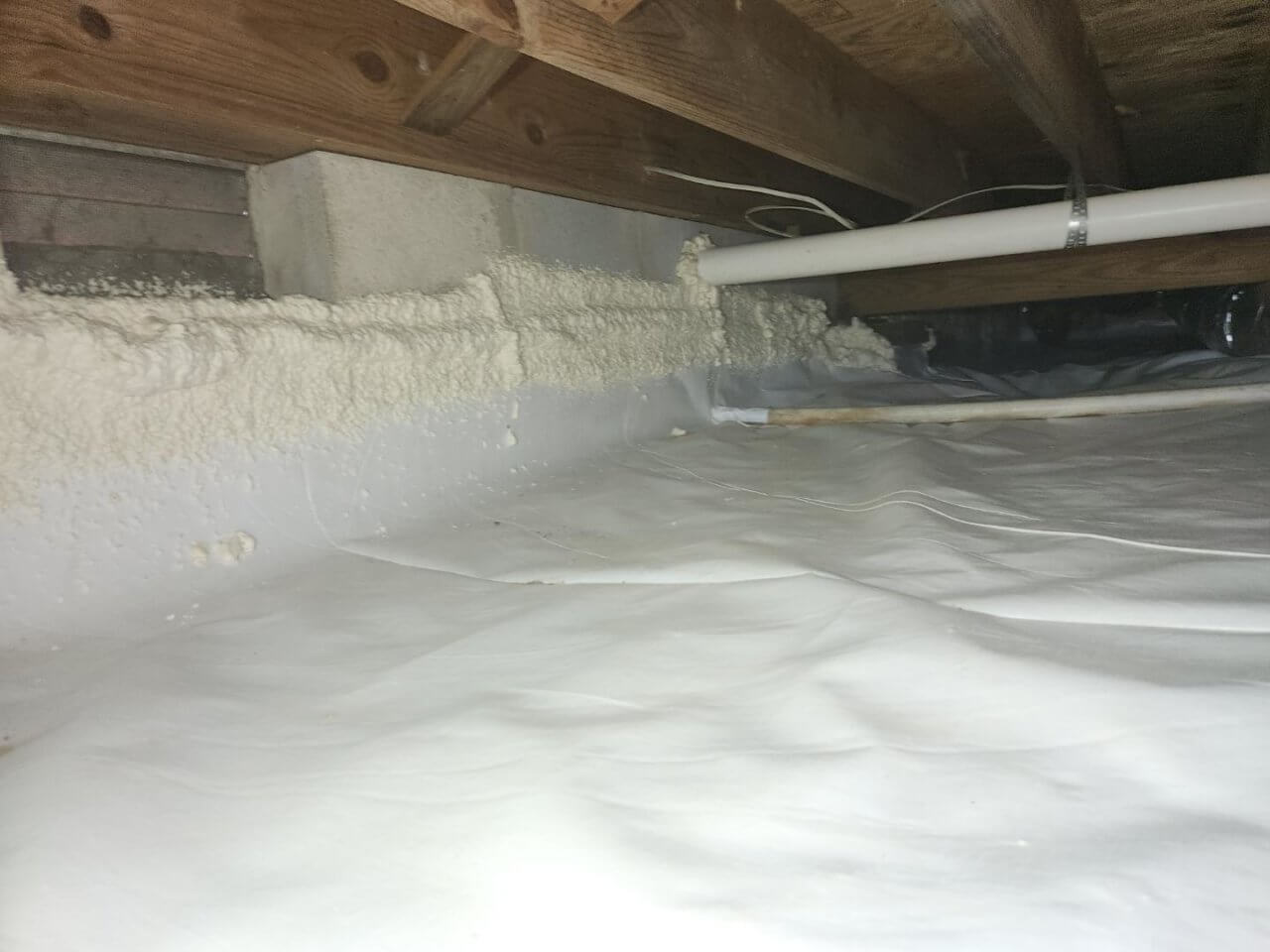 Crawl Space Encapsulation vs Vapor Barrier | The Clean Air Co.