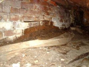 Dirty Crawl Space | Crawl Space Encapsulation | The Clean Air CO